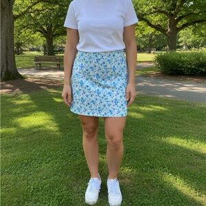 croft & barrow Blue and White Floral Skort